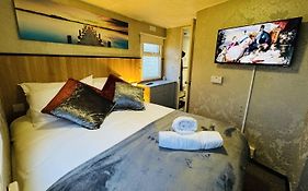 Golden Sands Holiday Home